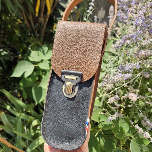 étui sacoche pour triplette de pétanque en cuir caramel et noir